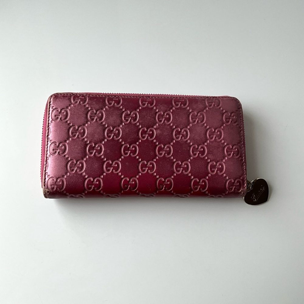 Gucci Fuchsia Quilted Leather Wallet with GG monogram